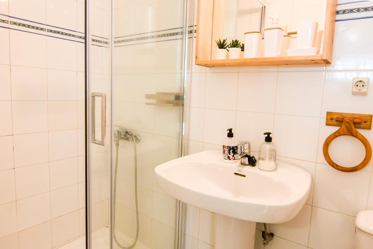 Apartment ☆traumhafte Lage, Direkter Strandzugang, 6 Gäste☆ *
